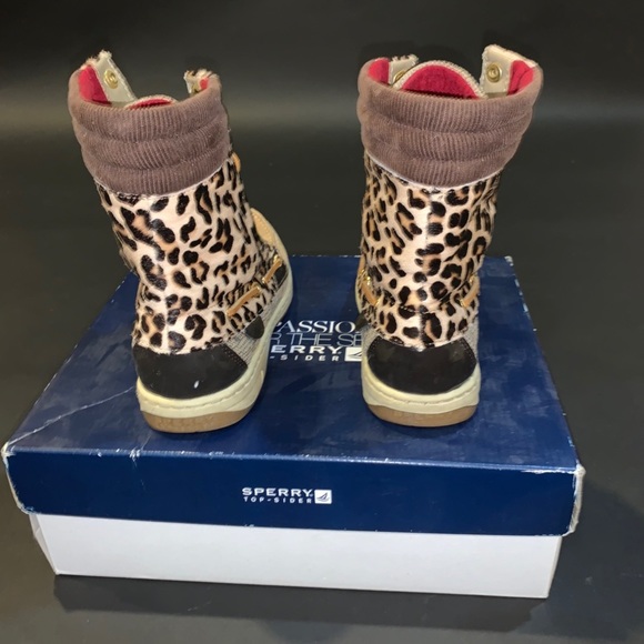 sperry leopard boots
